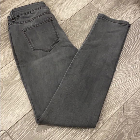 Jeans - Picture 3 of 3